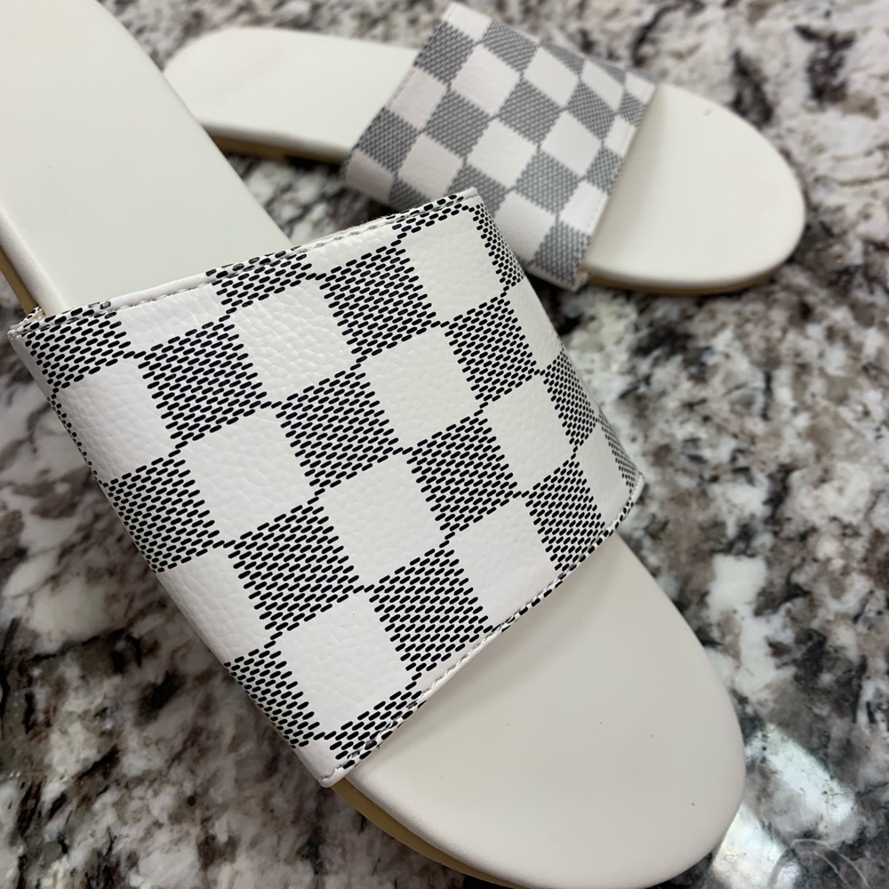 White and Grey Printed Womens Checkered Sandal Slides
